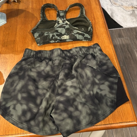Avia and Athletic Works works workout set. Size small 4-6. Camo print. - Picture 2 of 9